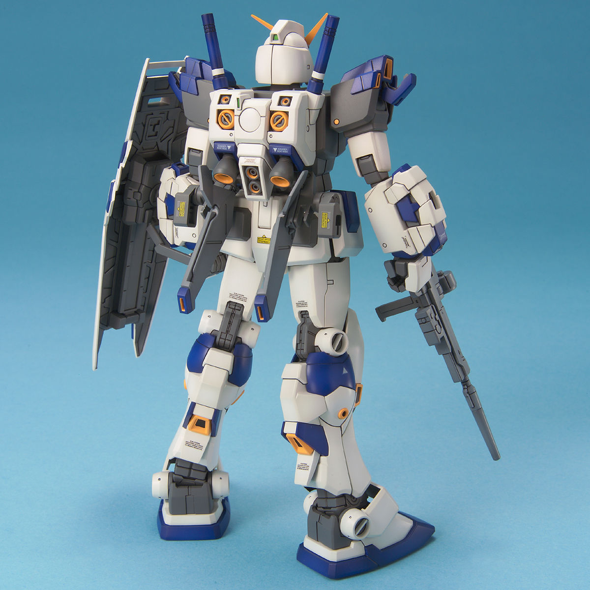 1120466 5062837 Bandai MG 1/100 RX-78-4 Gundam Unit 4 "G04" Model Kit 4573102628374