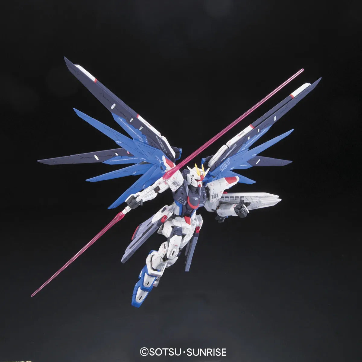 2143383 5061614 Bandai RG 1/144 ZGMF-X10A Freedom Gundam Model Kit 4573102616142