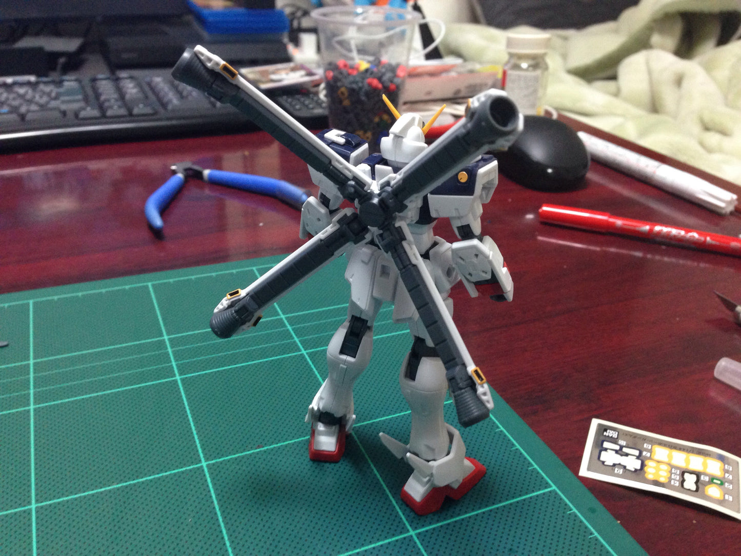 Bnadai HGUC #187 1/144 XM-X1 Crossbone Gundam X-1 Model Kit