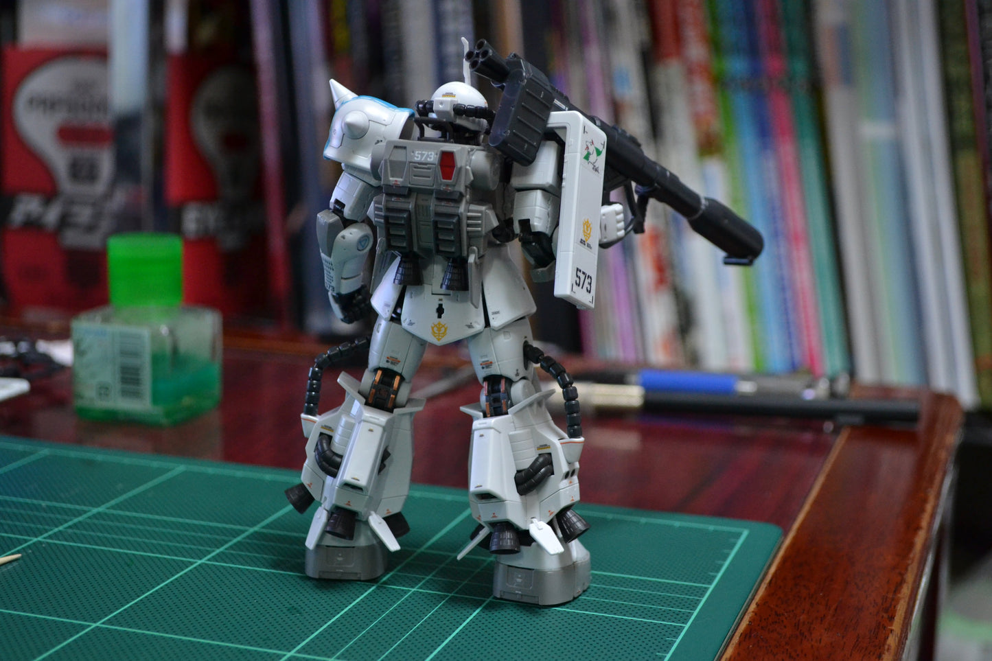 2390740 Bandai RG 1/144 MS-06R-1A Shin Matsunaga's Zaku Ⅱ Model Kit 4573102629241