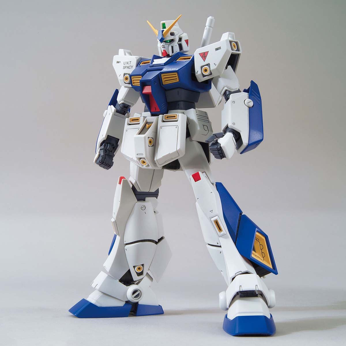 2464712 5057706 Bandai MG 1/100 Gundam NT-1 Ver.2.0 Model Kit 4573102577061