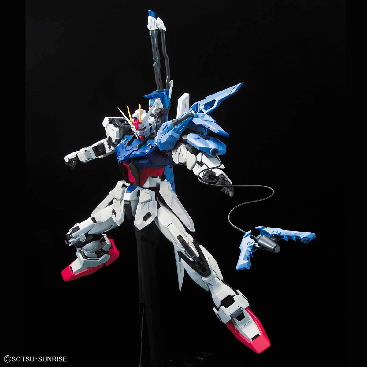 Bandai PG 1/60 GAT-X105+AQM/E-YM1 Perfect Strike Gundam Model Kit