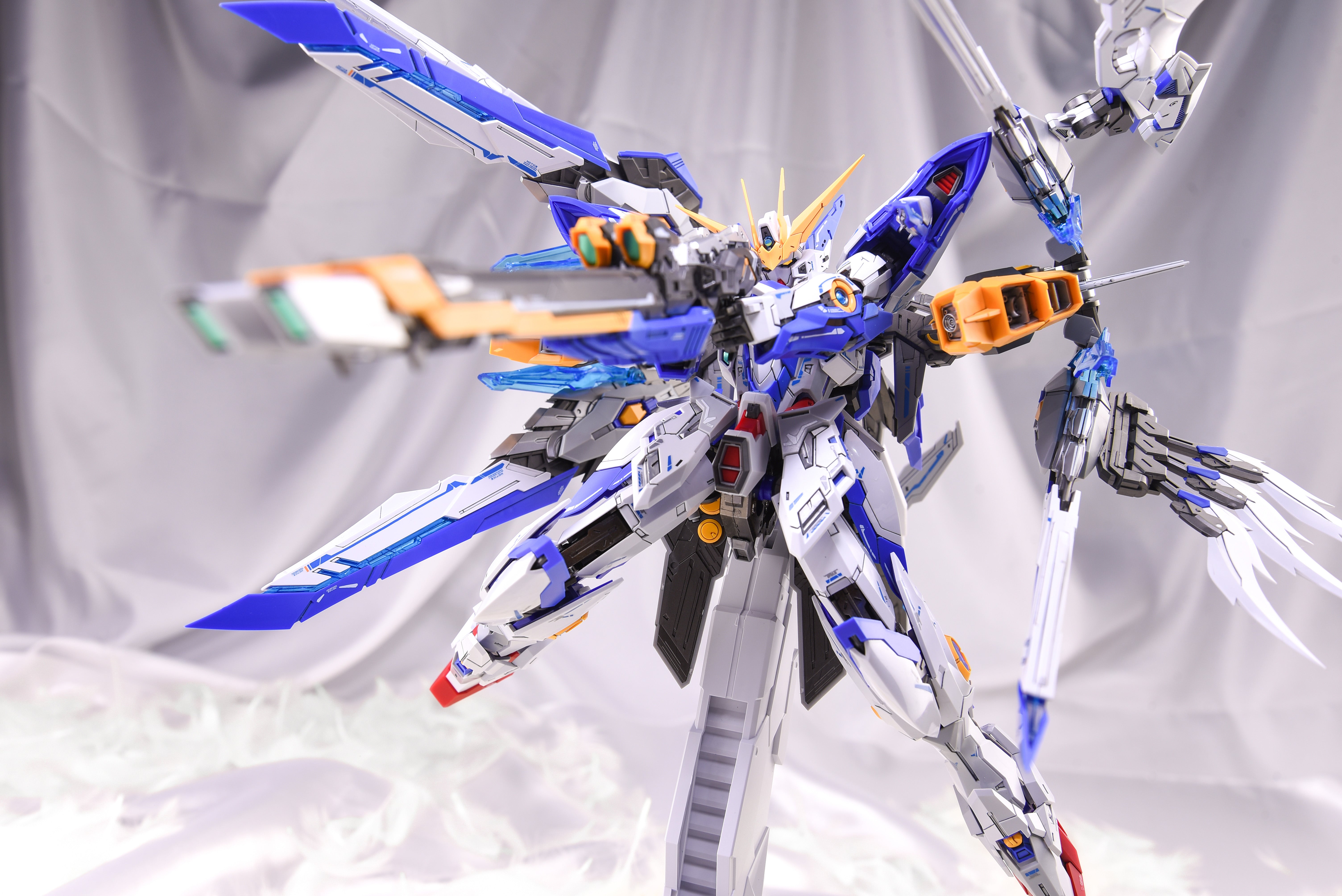 ZZA 1/100 CH-010 Blue Flame Model Kit – Gunpla Style