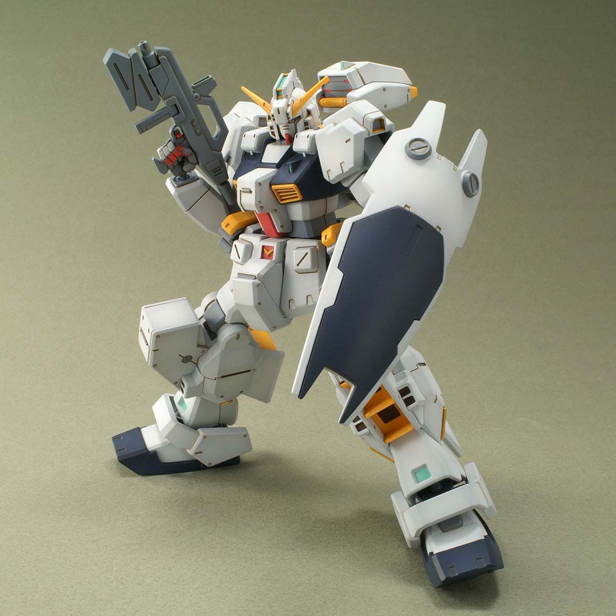 1134107 5055608 Bandai HGUC #056 1/144 RX-121-1 Gundam TR-1 Hazel Custom Model Kit 4573102556080