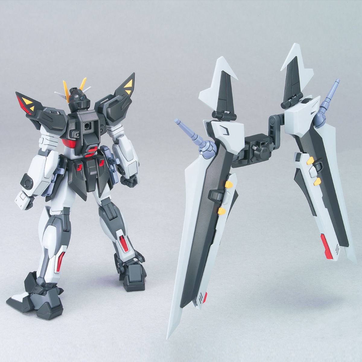 1143424 5058269 Bandai HG #41 1/144 GAT-X105E Strike Noir Gundam Model Kit 4573102582690