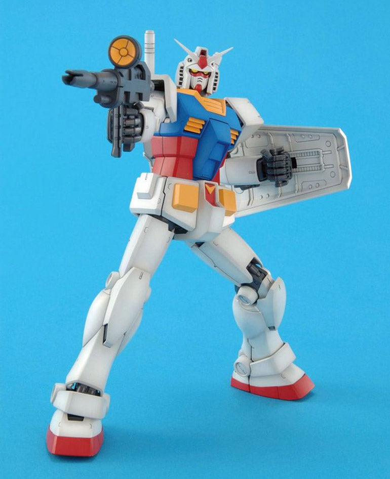 2028924 5061583 Bandai MG 1/100 RX-78-2 Gundam Ver 2.0 Model Kit 4573102615831