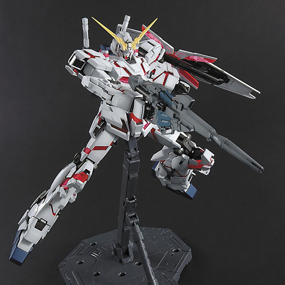Bandai MG 1/100 RX-0 Unicorn Gundam OVA Ver. Model Kit