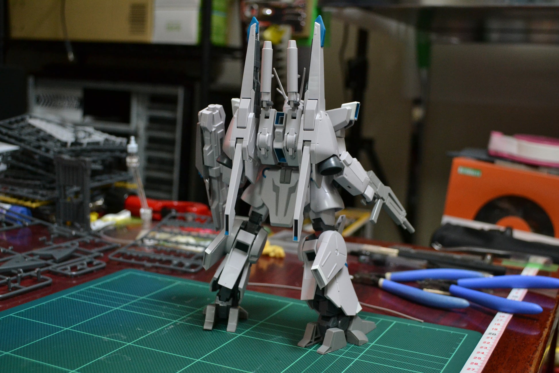 2212205 5055755 Bandai HGUC #170 1/144 ARX-014 Silver Bullet Model Kit 4573102557551