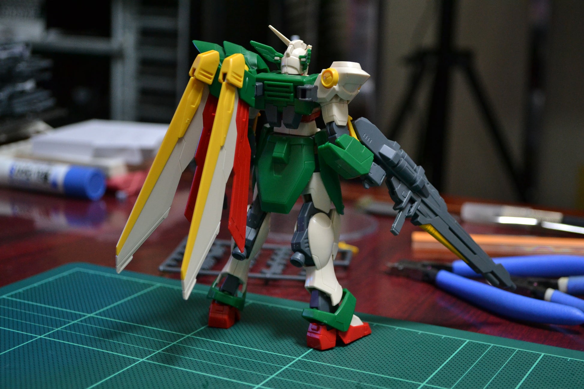 2221158 5058788 Bandai HGBF #06 1/144 XXXG-01 Wf Wing Gundam Fenice Model Kit 4573102587886