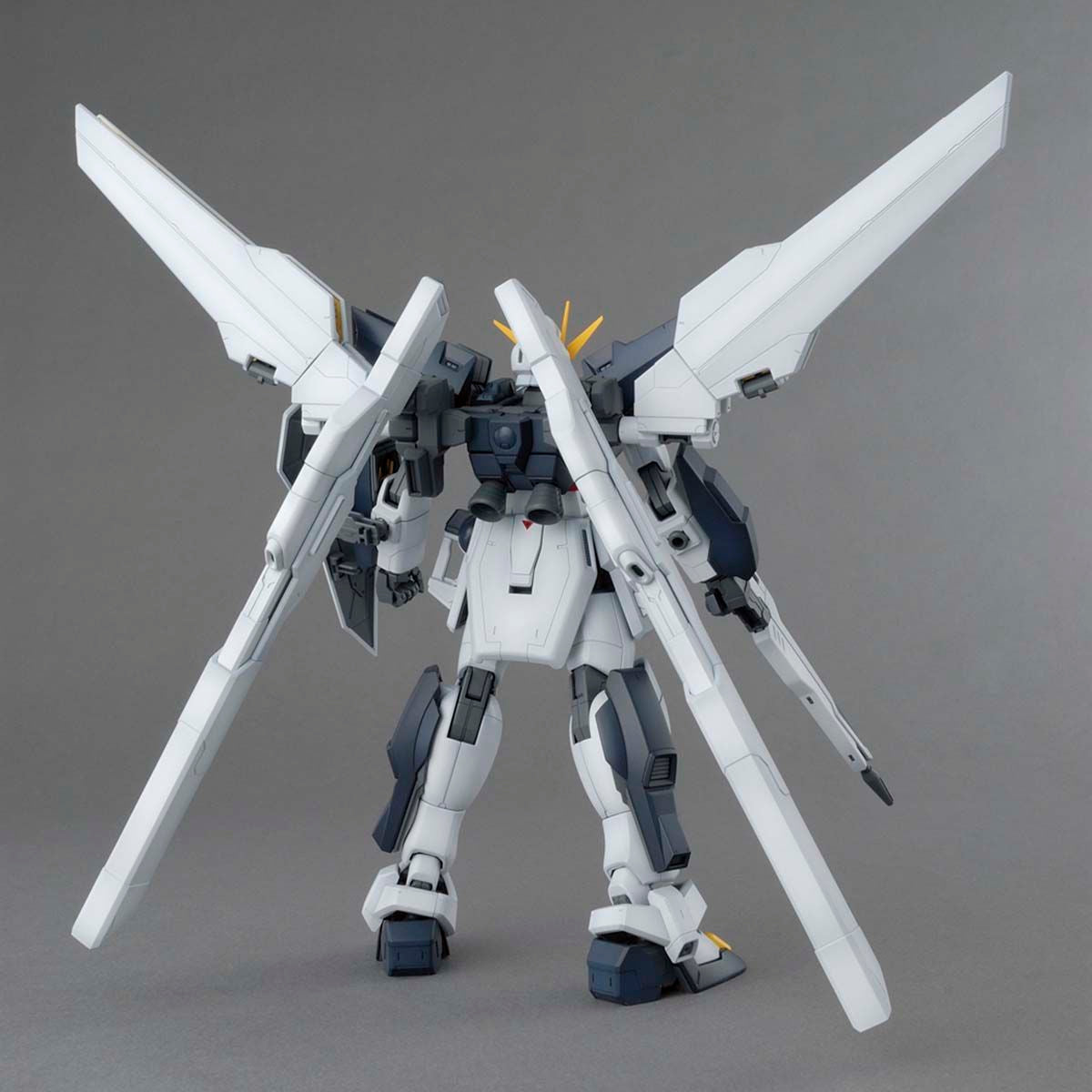 2267185 5062846 Bandai MG 1/100 GX-9901 -DX Gundam Double X Model Kit 4573102628466