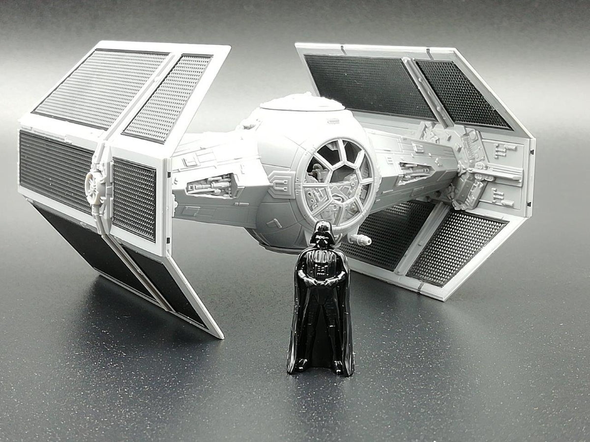 Bandai Star Wars Tie Advanced x1 Model Kit
