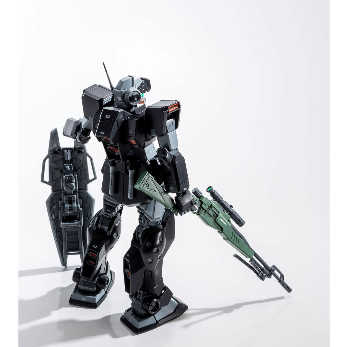 2478106 Bandai Premium Bandai MG 1/100 RGM-79SP GM Sniper II (Lid Wolf Custom) Model Kit