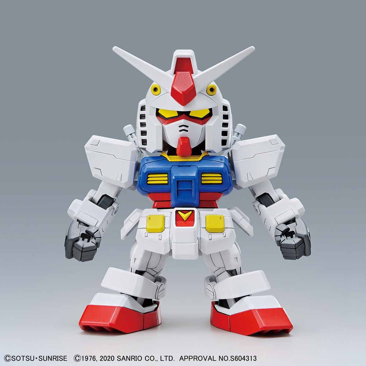 2535355 5058924 Bandai Hello Kitty x SD Gundam EX-Standard RX-78 Gundam Model Kit 4573102589248