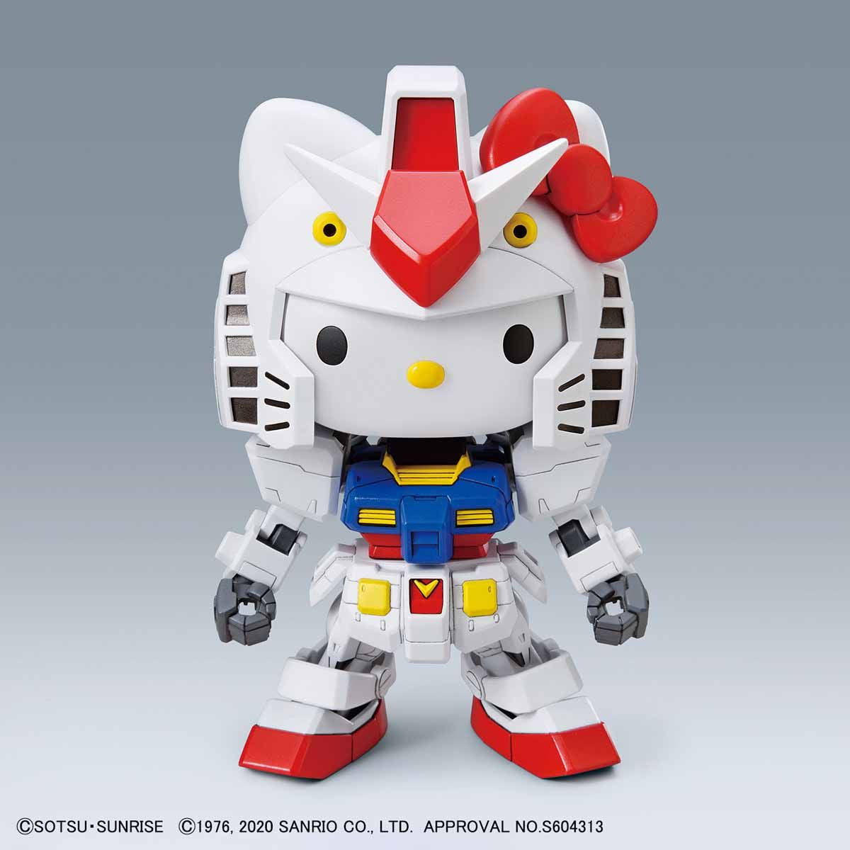 2535355 5058924 Bandai Hello Kitty x SD Gundam EX-Standard RX-78 Gundam Model Kit 4573102589248
