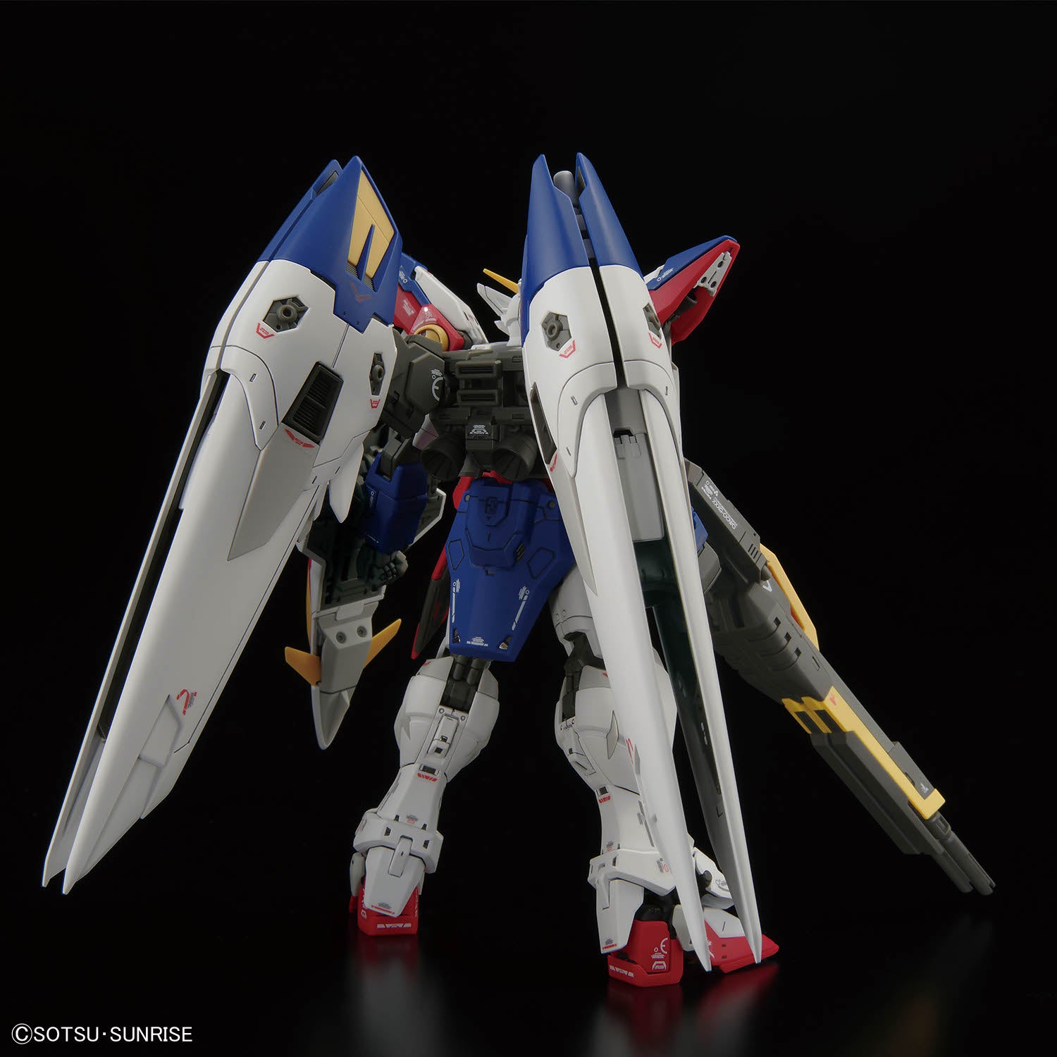 2773802 5069215 Bandai RG #43 1/144 XXXG-00W0 Wing Gundam Zero Model Kit 4573102692153