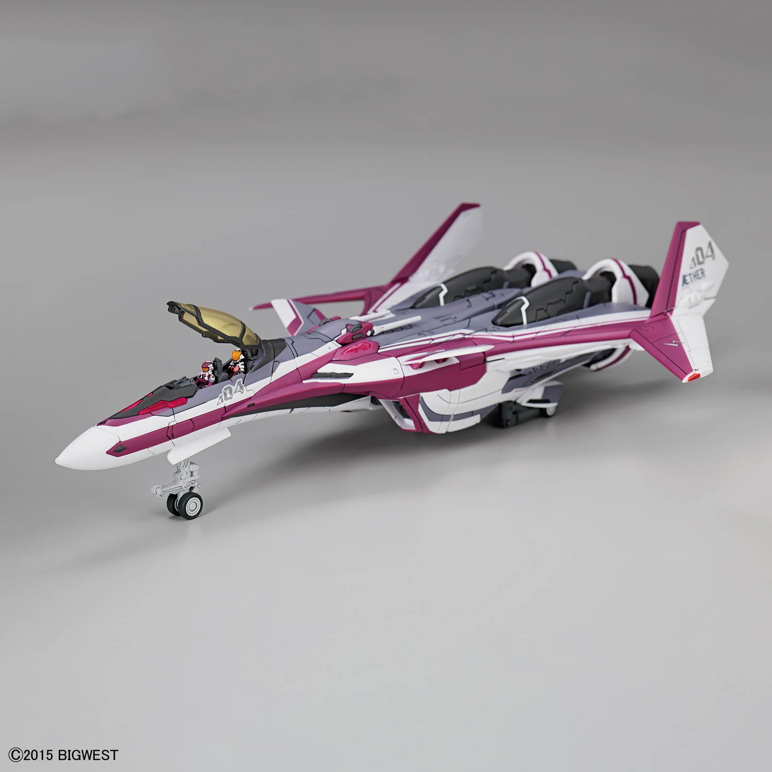 2826483_5069358_Bandai_Macross