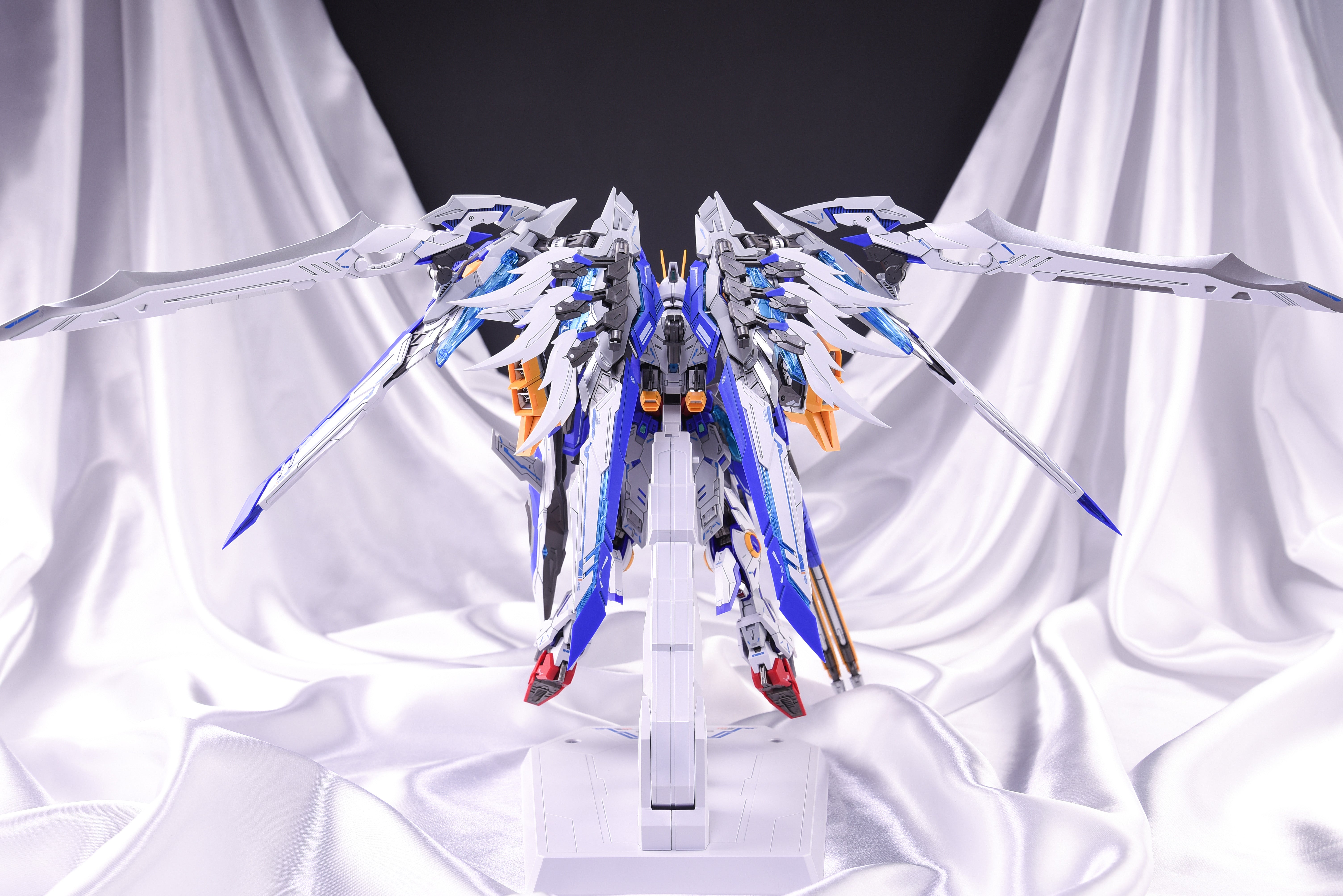 ZZA 1/100 CH-01 Blue Flame Model Kit – Gunpla Style