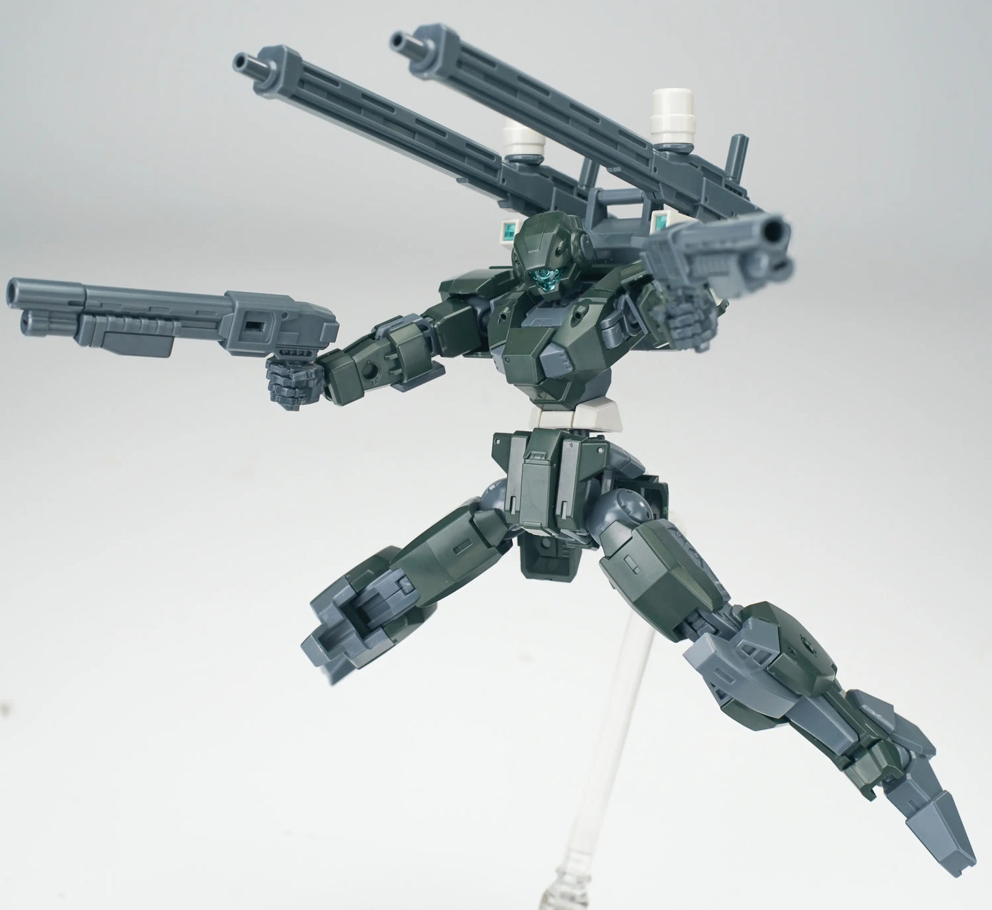 SHL57115 Sheik Mainland 1/144 Ultra Action Trooper: V-gilante (Green) Model Kit 6976567571151