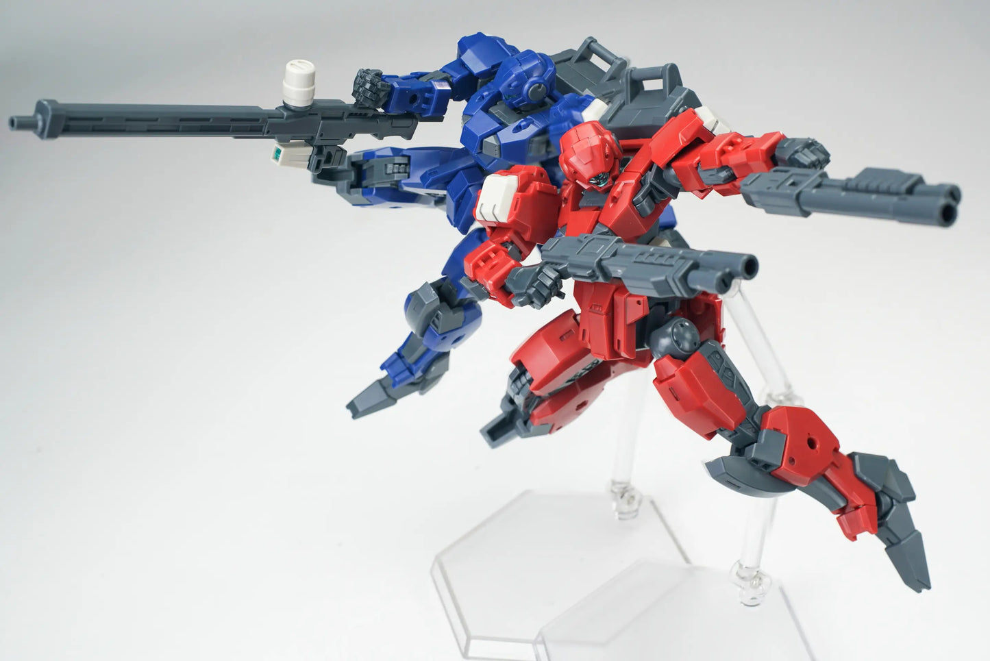 Sheik Mainland 1/144 Ultra Action Trooper V-gilante (Blue) Model Kit