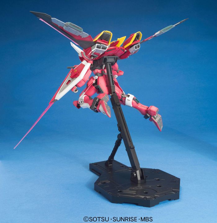 Bandai MG 1/100 Gundam Justice 2.0 - Maquette Gunpla Master Grade, Gundam SEED, Figurine + Fatum-00 + Armes Complètes
