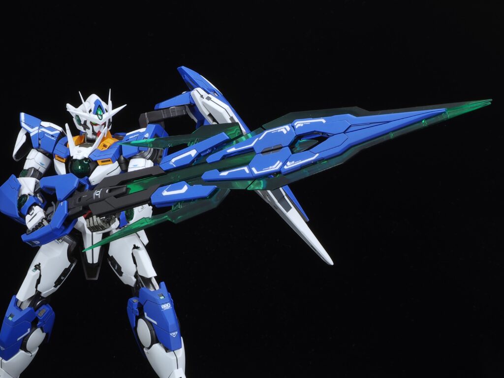 ガンプラexpo 00 QAN[T] MG 1/100 Amazon.com: Bandai Hobby MG 1/100 00 QAN[T] Full Saber 