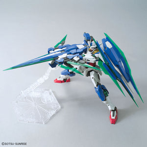 BAS2428532 Bandai MG 1/100 Gundam 00 QAN[T] Full Saber Model Kit