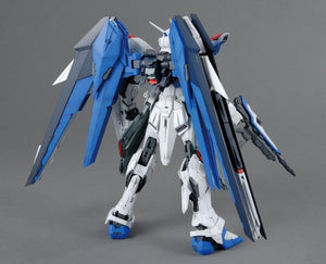 BAS2316367 Bandai MG 1/100 ZGMF-X10A Freedom Gundam 2.0